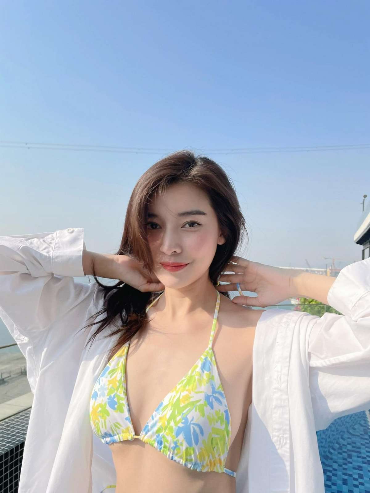 anh-cao-thai-ha-mac-bikini-nong-bong-2