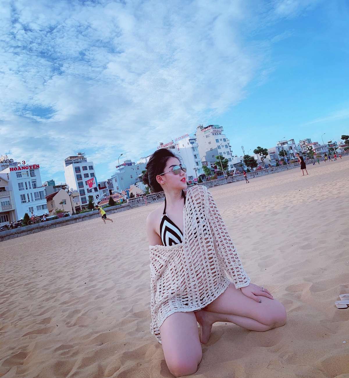 anh-mc-ngoc-mai-nong-bong-voi-bikini-sexy-2