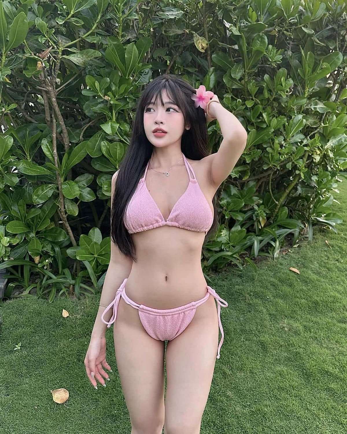 anh-gai-xinh-bikini-sexy-nguc-khung-6