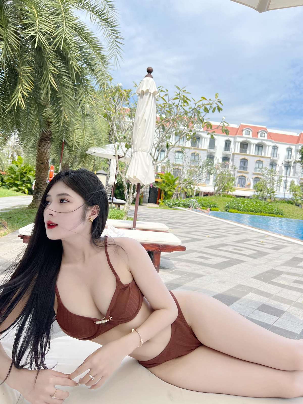 anh-quynh-alee-bikini-khoe-nguc-khung-3