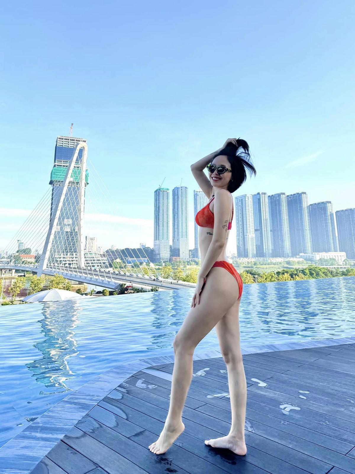 anh-ca-si-toc-tien-sexy-bikini-hot-trend-13