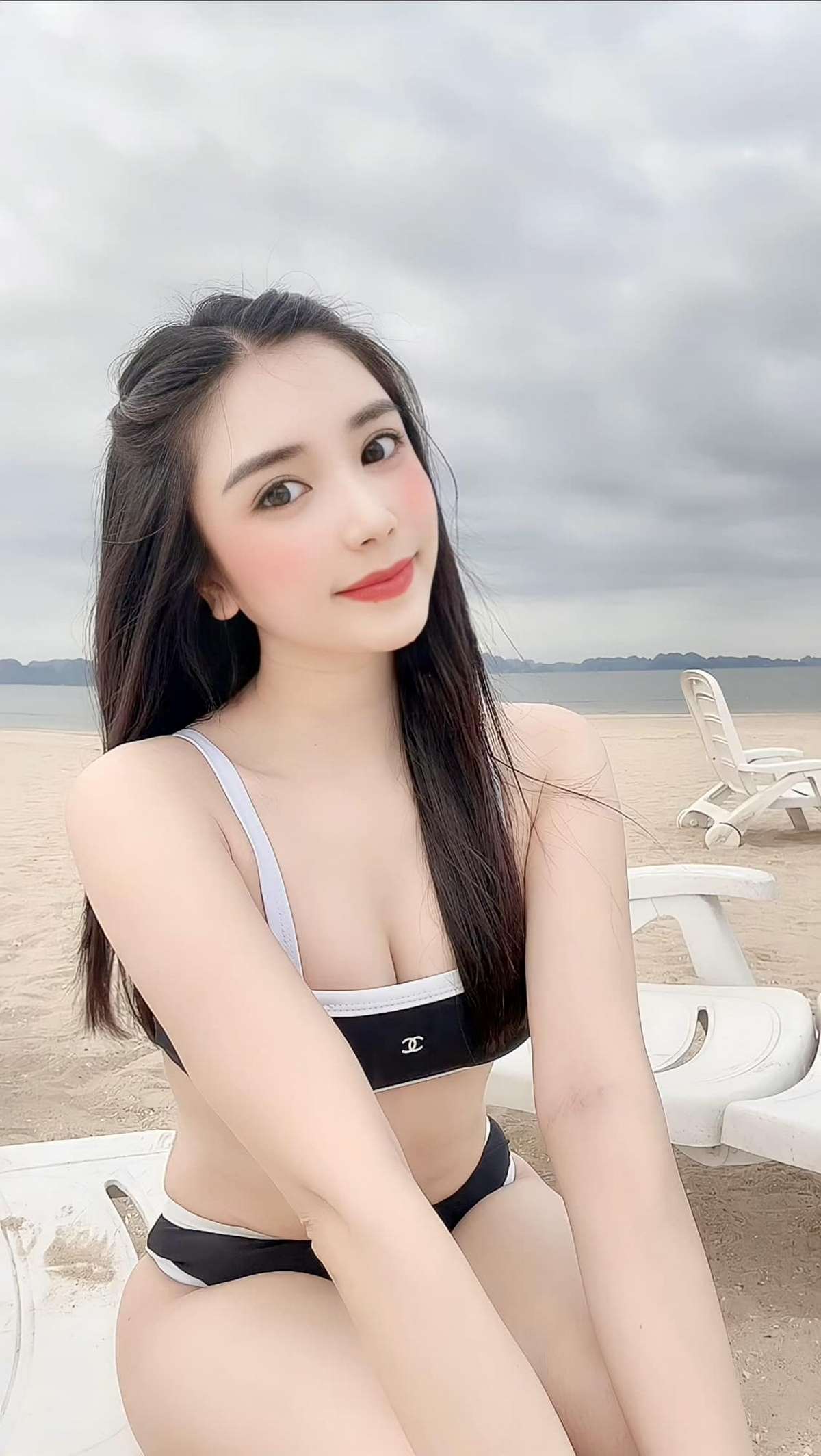 anh-thanh-bii-bikini-nong-bong-8