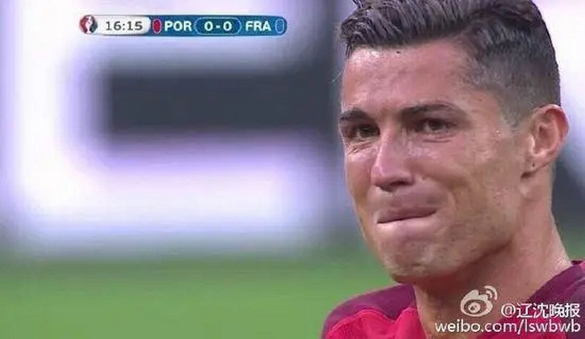 anh-ronaldo-meme-cry-5