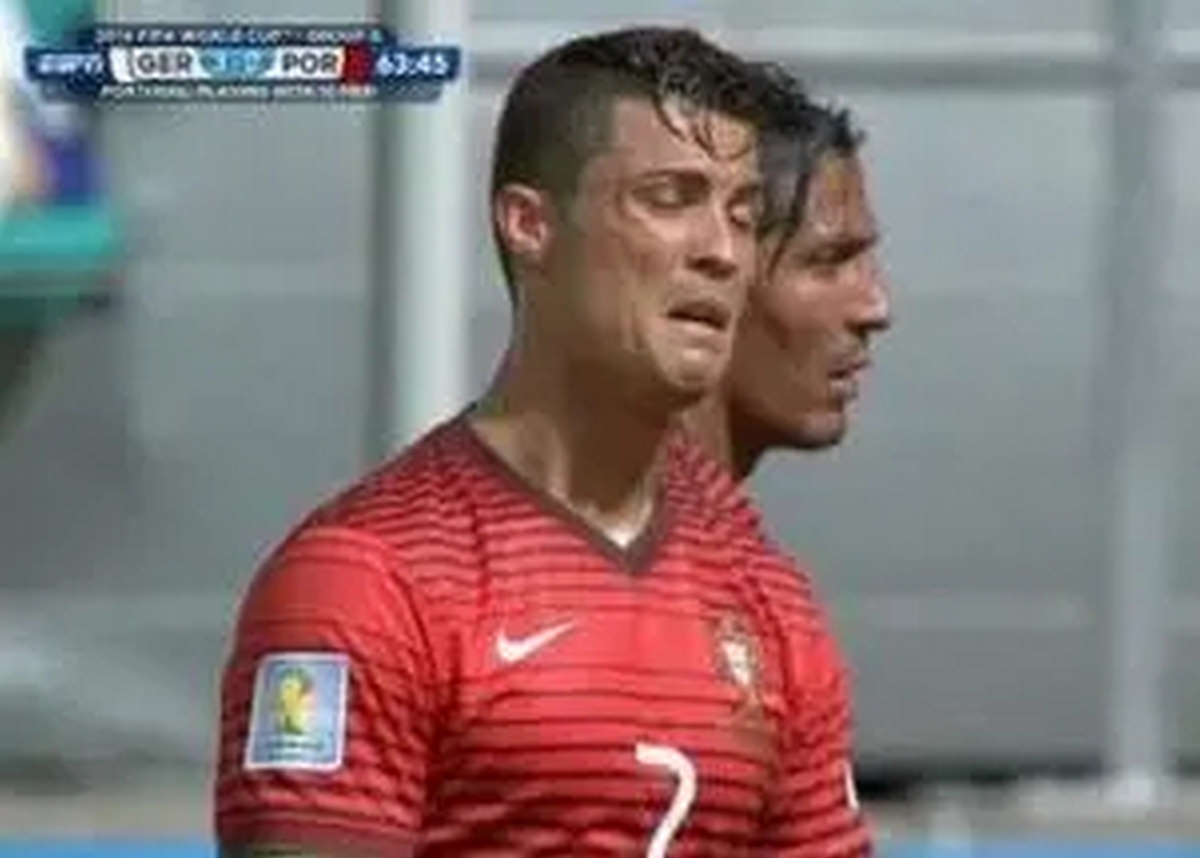 anh-ronaldo-meme-cry-8