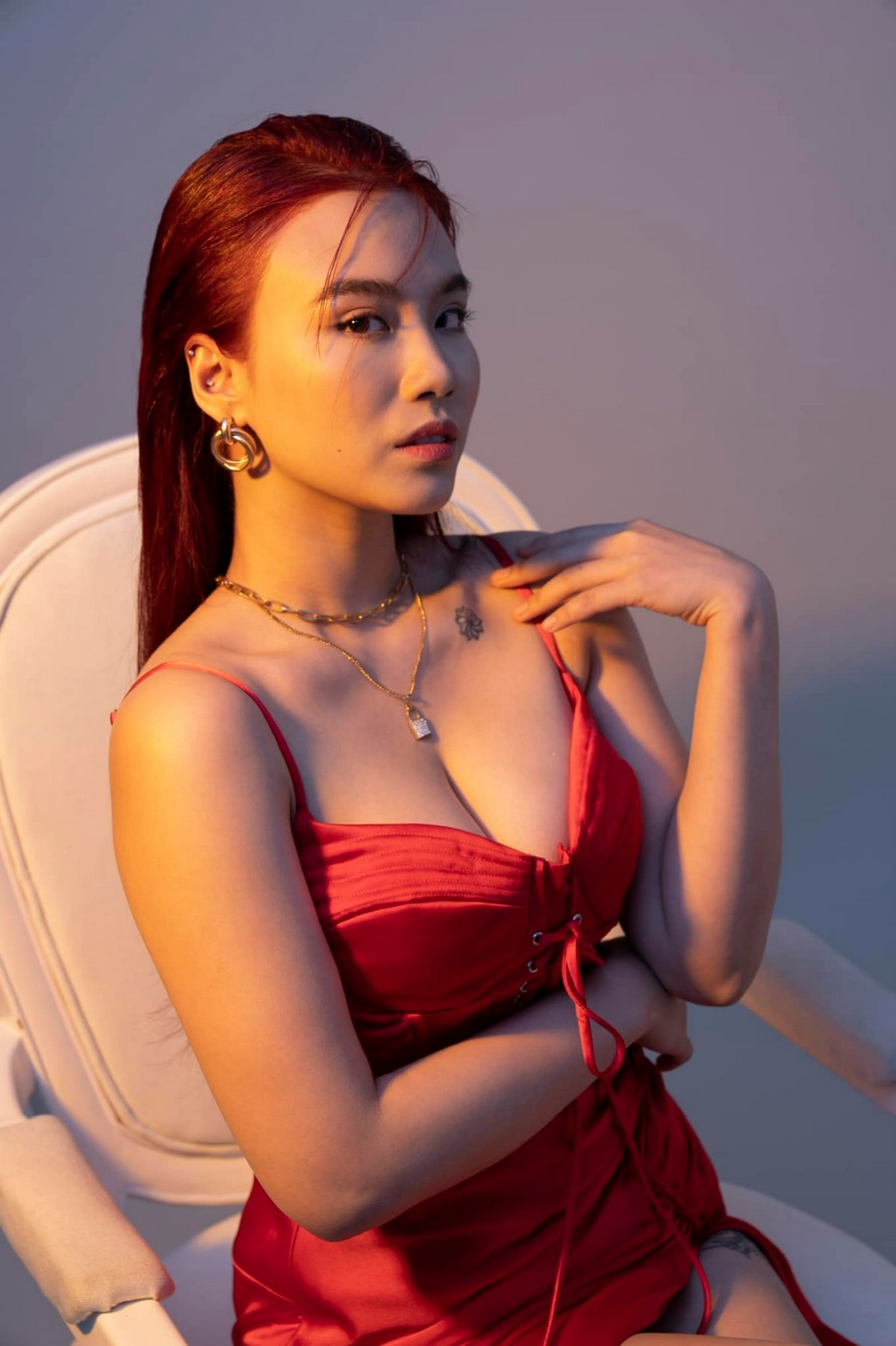 anh-linh-miu-mac-sexy-khoe-nguc-khung-5