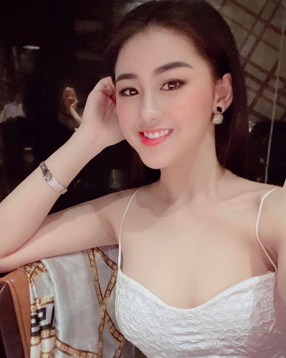 anh-mc-ngoc-mai-nong-bong-voi-bikini-sexy-8