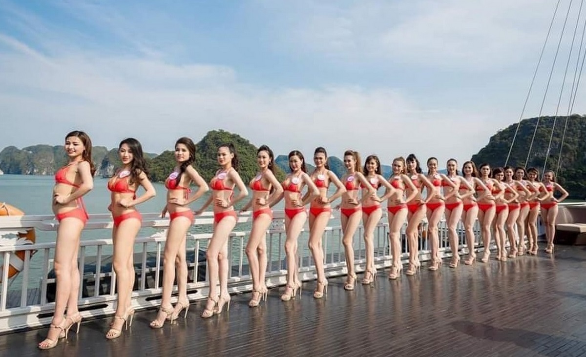 anh-vinh-ha-long-nguoi-dep-mac-bikini-di-bien-nong-bong-7