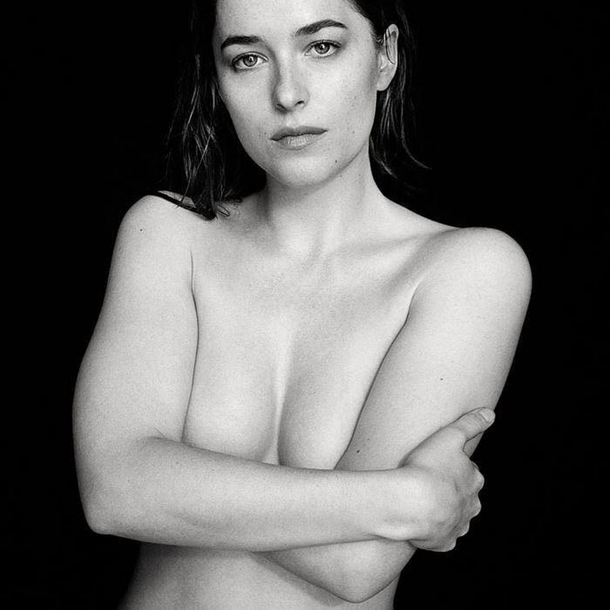 anh-dakota-johnson-sexy-nu-dien-vien-tha-rong-voi-bikini-11