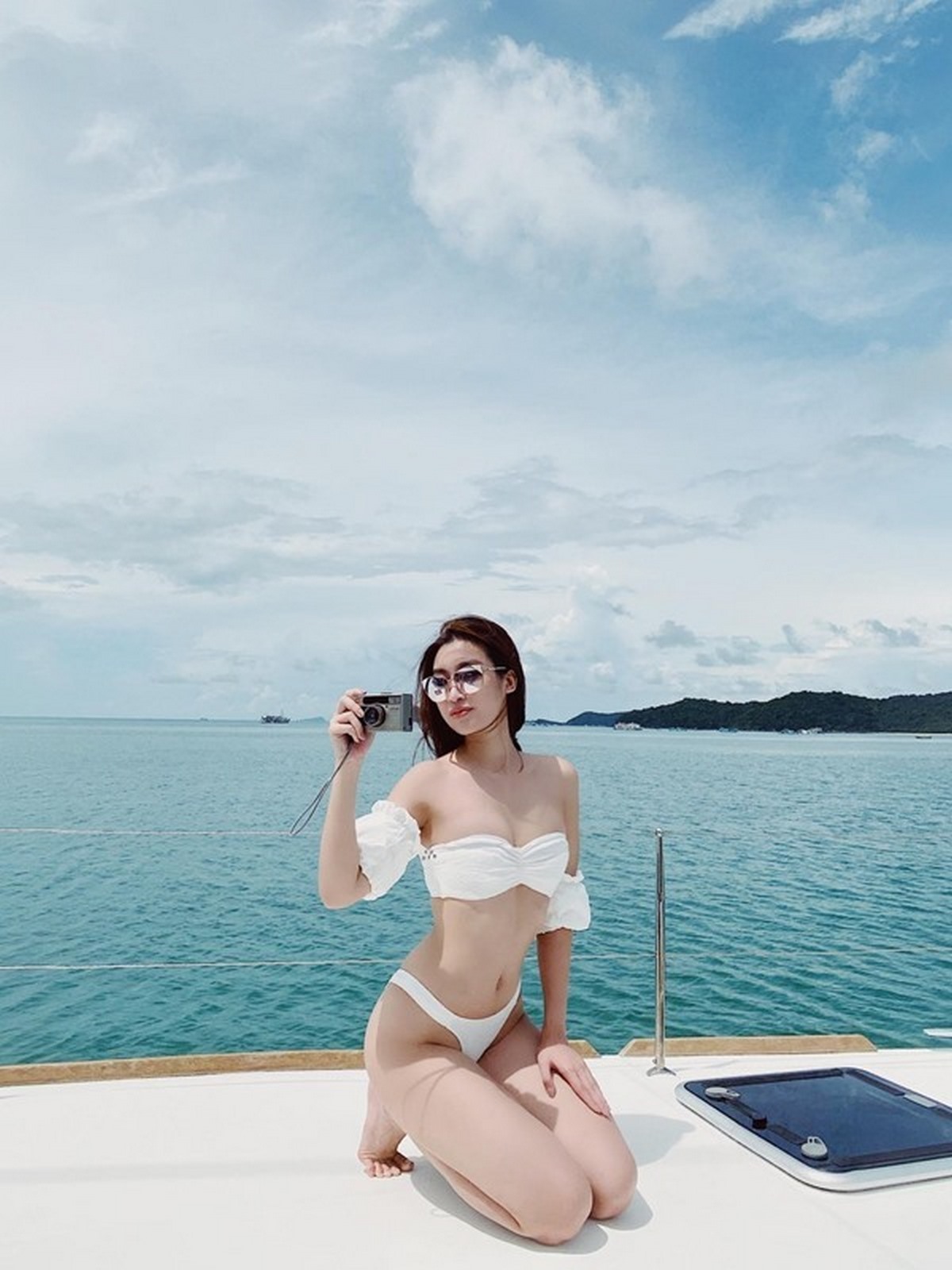 anh-hoa-hau-do-my-linh-bikini-sexy-nong-bong-6