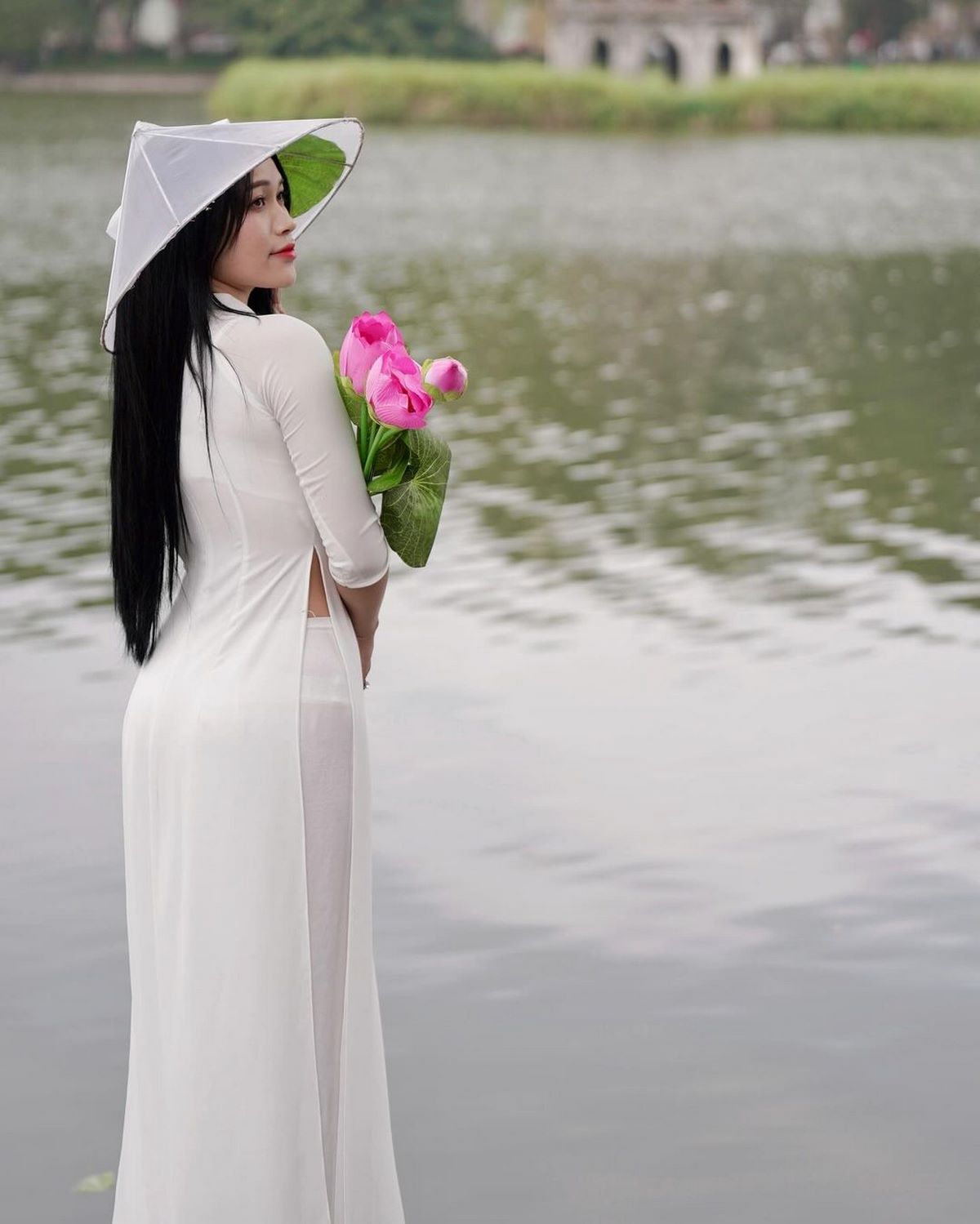 anh-ao-dai-sexy-noi-y-quyen-ru-goi-cam-9