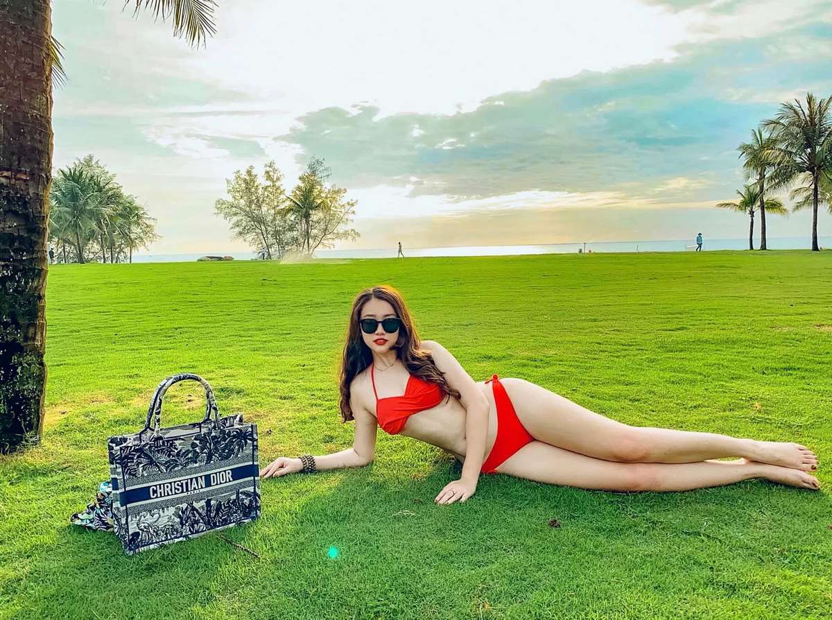 anh-kieu-my-bikini-sexy-nong-bong-hot-trend-tiktok-1