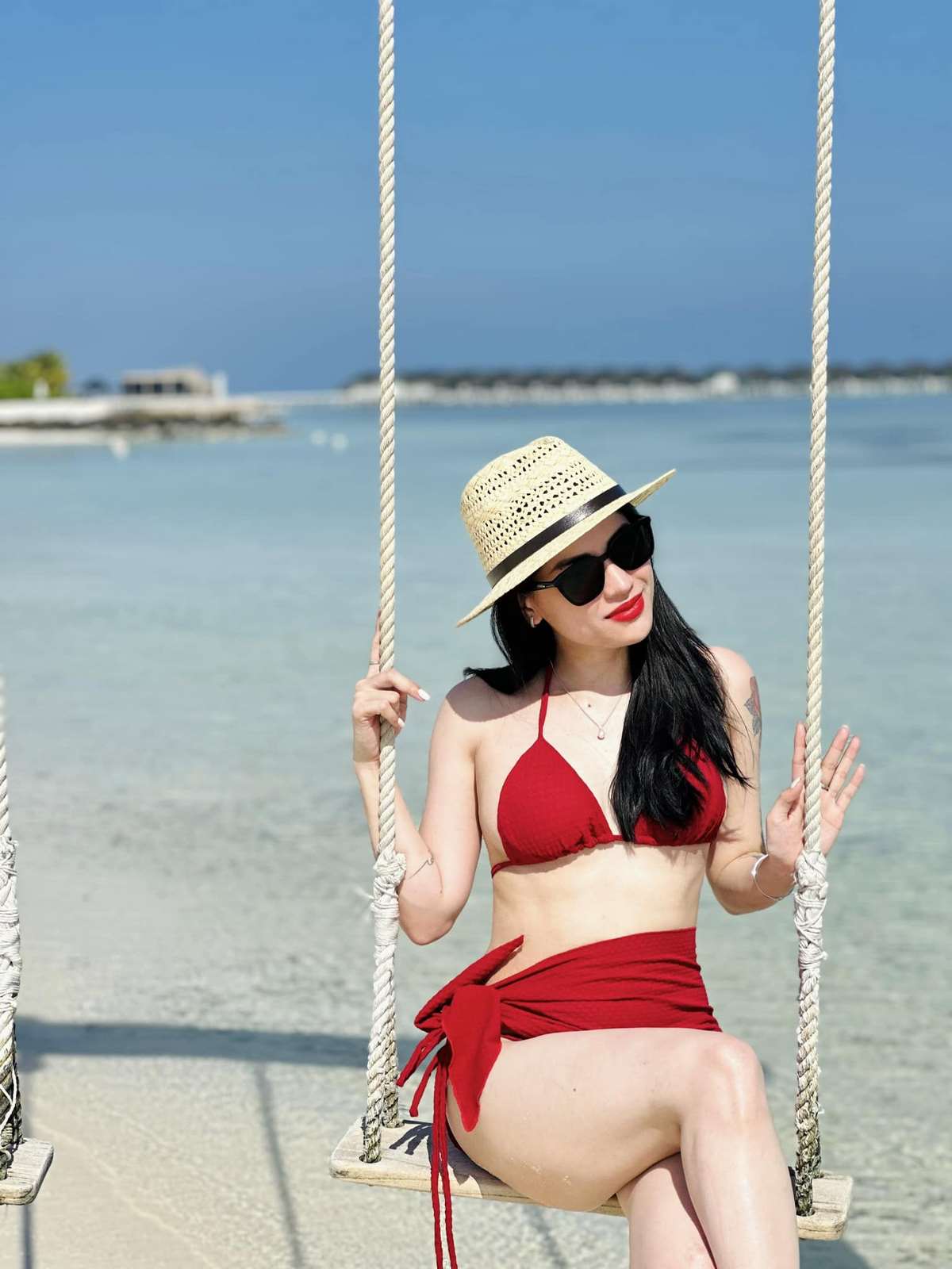 anh-tiktoker-vo-ha-linh-bikini-goi-cam-sexy-3