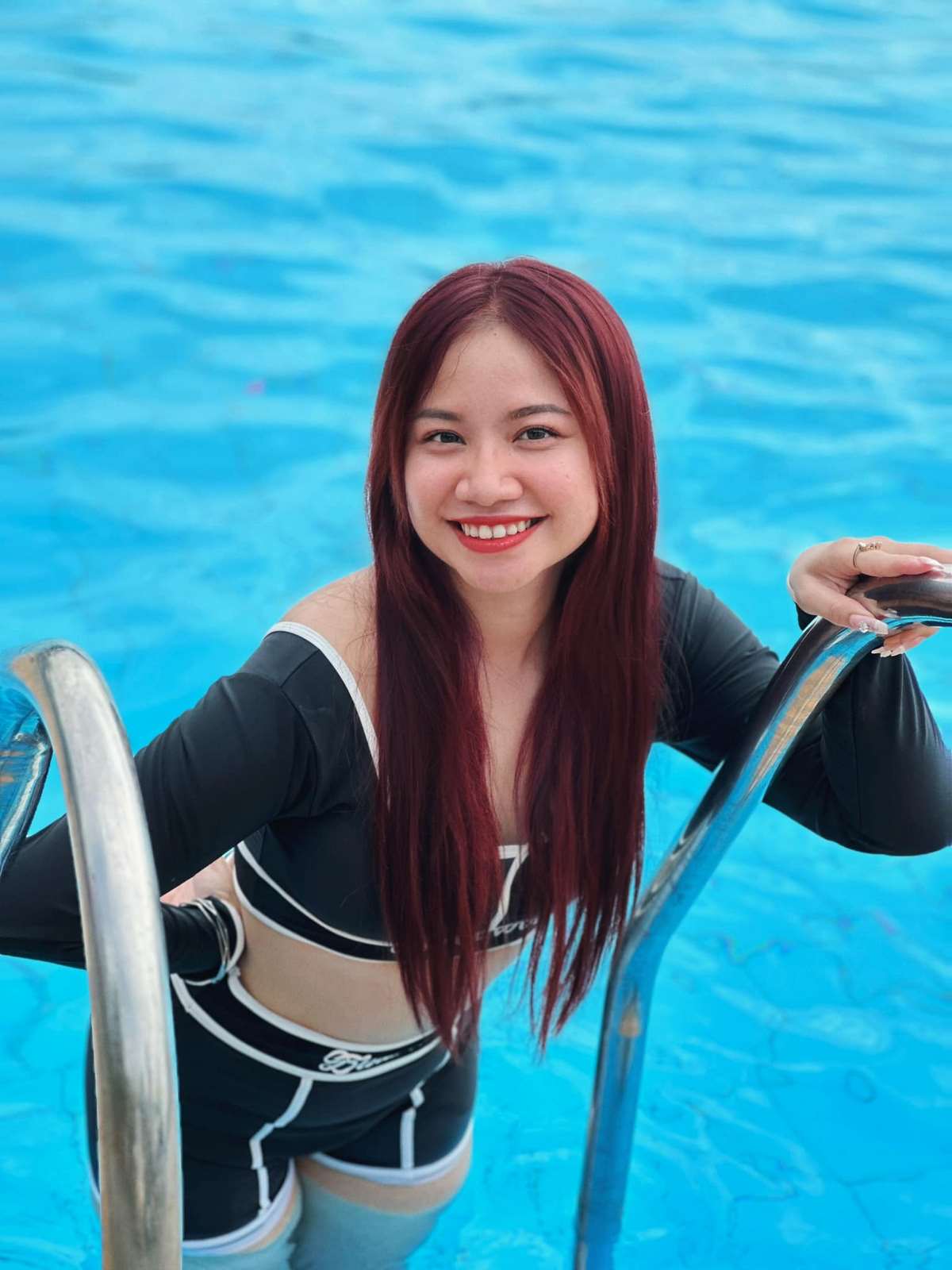 anh-tiktoker-huong-ly-bikini-sexy-nong-bong-8