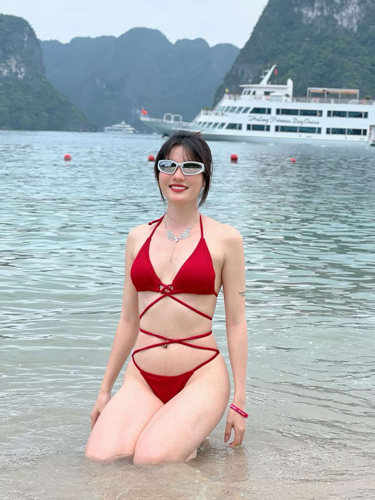 anh-dang-phuong-anh-bikini-khoe-body-sexy-nong-bong-17