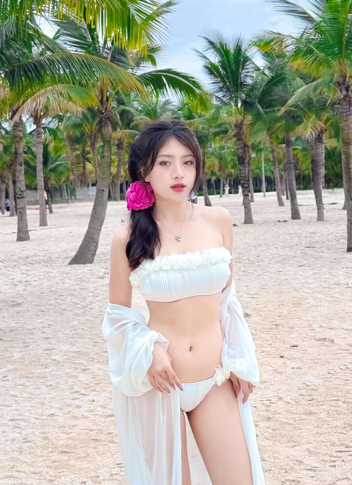 anh-ha-nhien-bikini-nong-bong-hot-trend-5