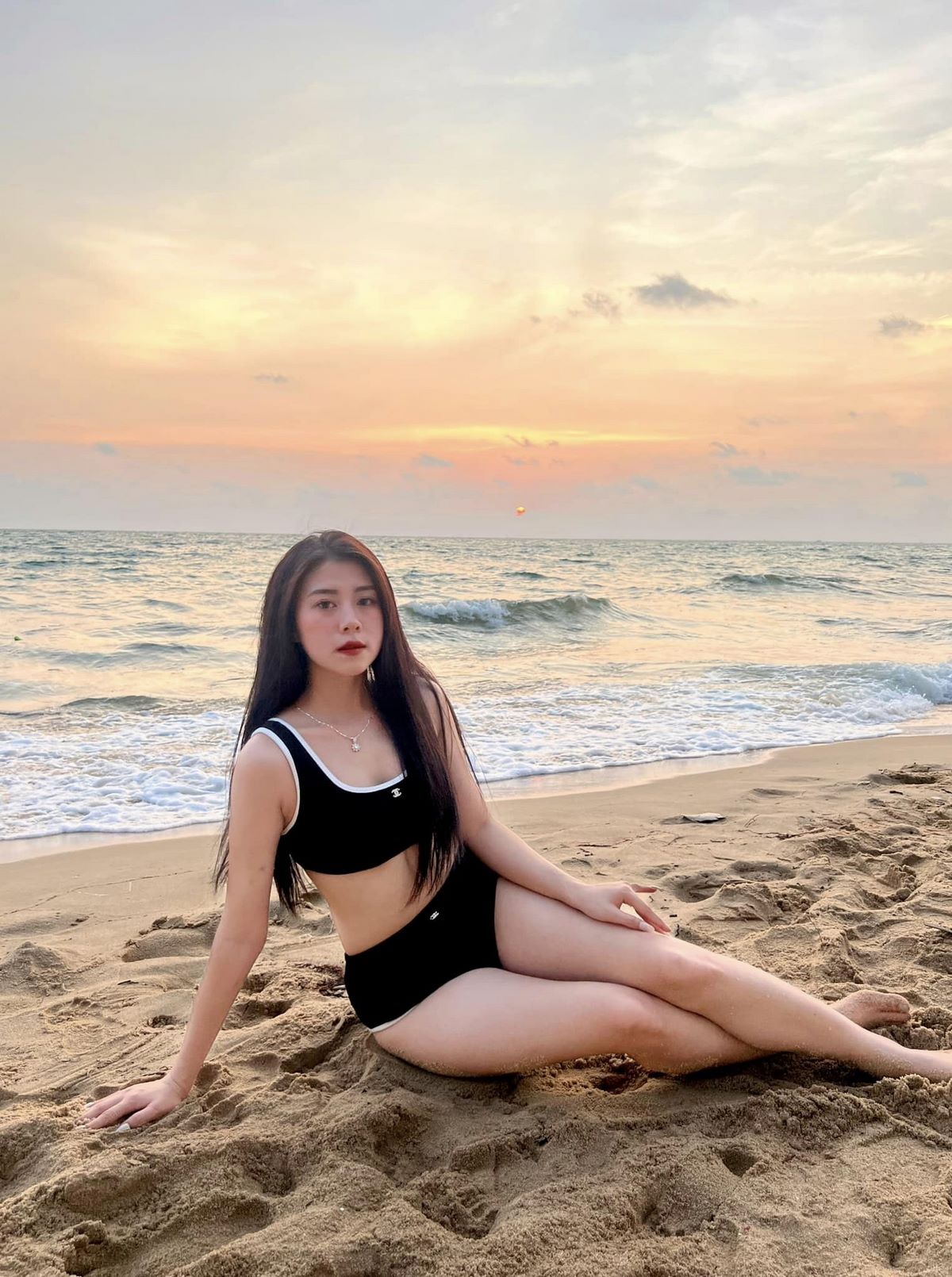 anh-thao-van-gay-tv-bikini-sexy-trend-tiktok-18