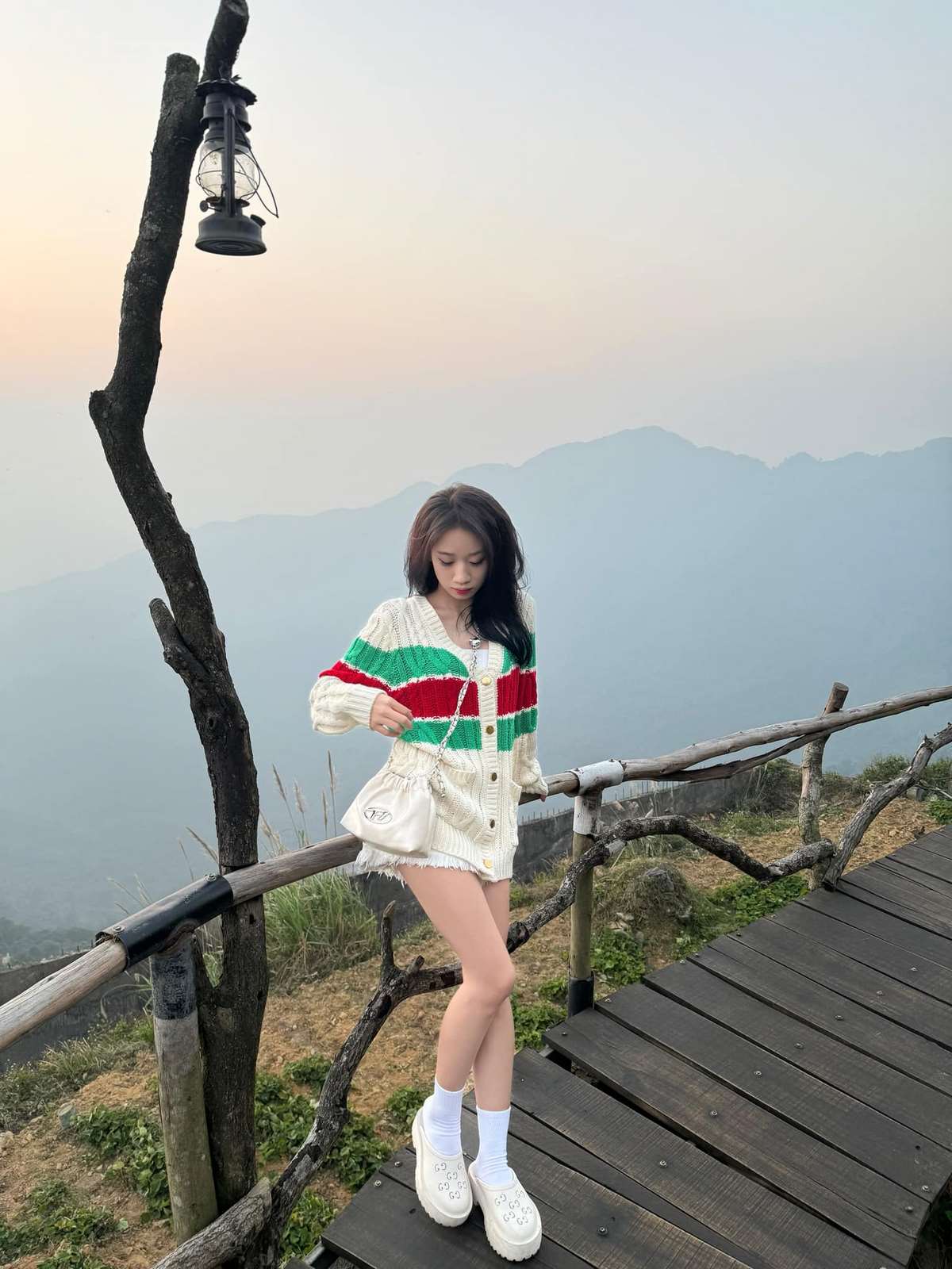 anh-tiktok-gai-xinh-nhay-cuc-sexy-view-khung-6